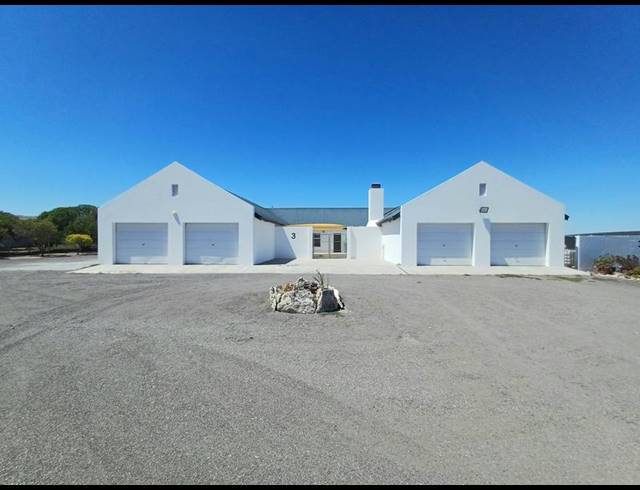 7 BEDROOM HOUSE FOR SALE IN LONG ACRES COUNTRY ESTATE